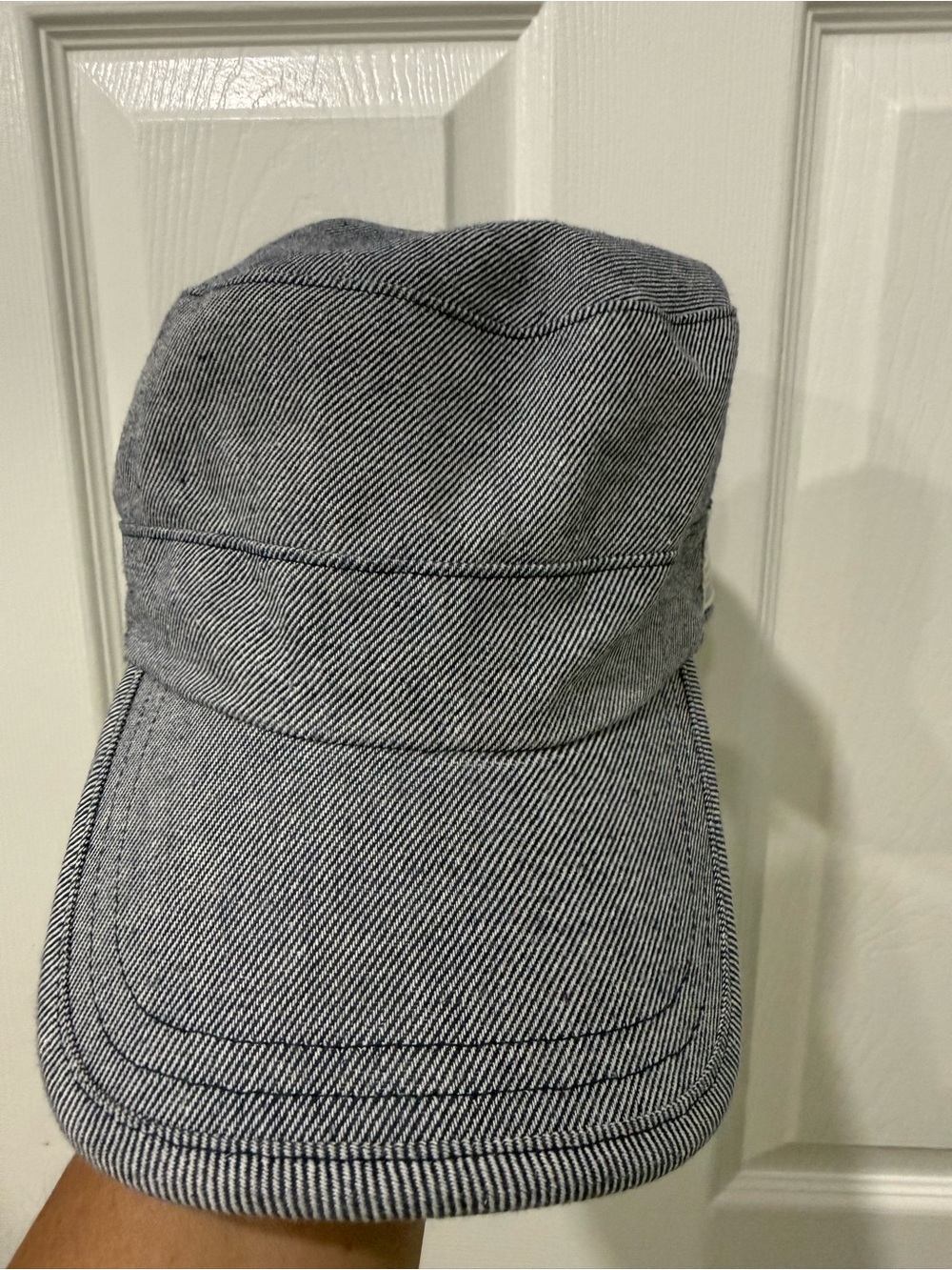 Classic Women's Striped Gray Cotton Cap/Paper Boy